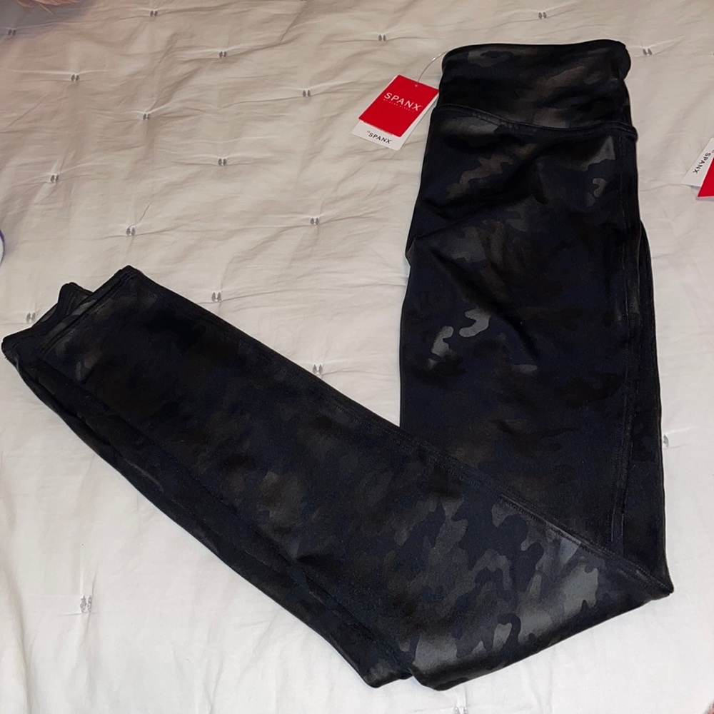 Camp print Spanx leggings